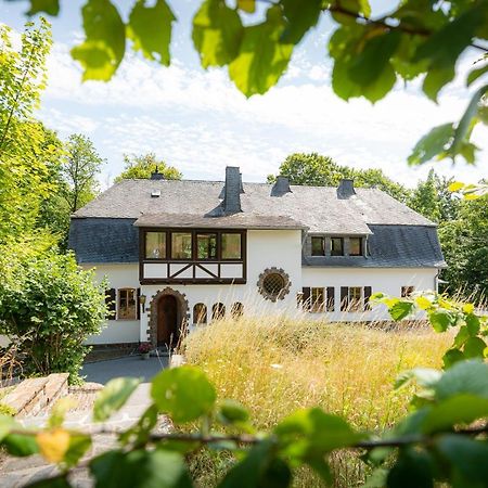 Landhaus Karbach Komplett Oder Einzelne Wohneinheiten Villa Inkl Sauna Bzw Waldhaeuschen Hirten المظهر الخارجي الصورة