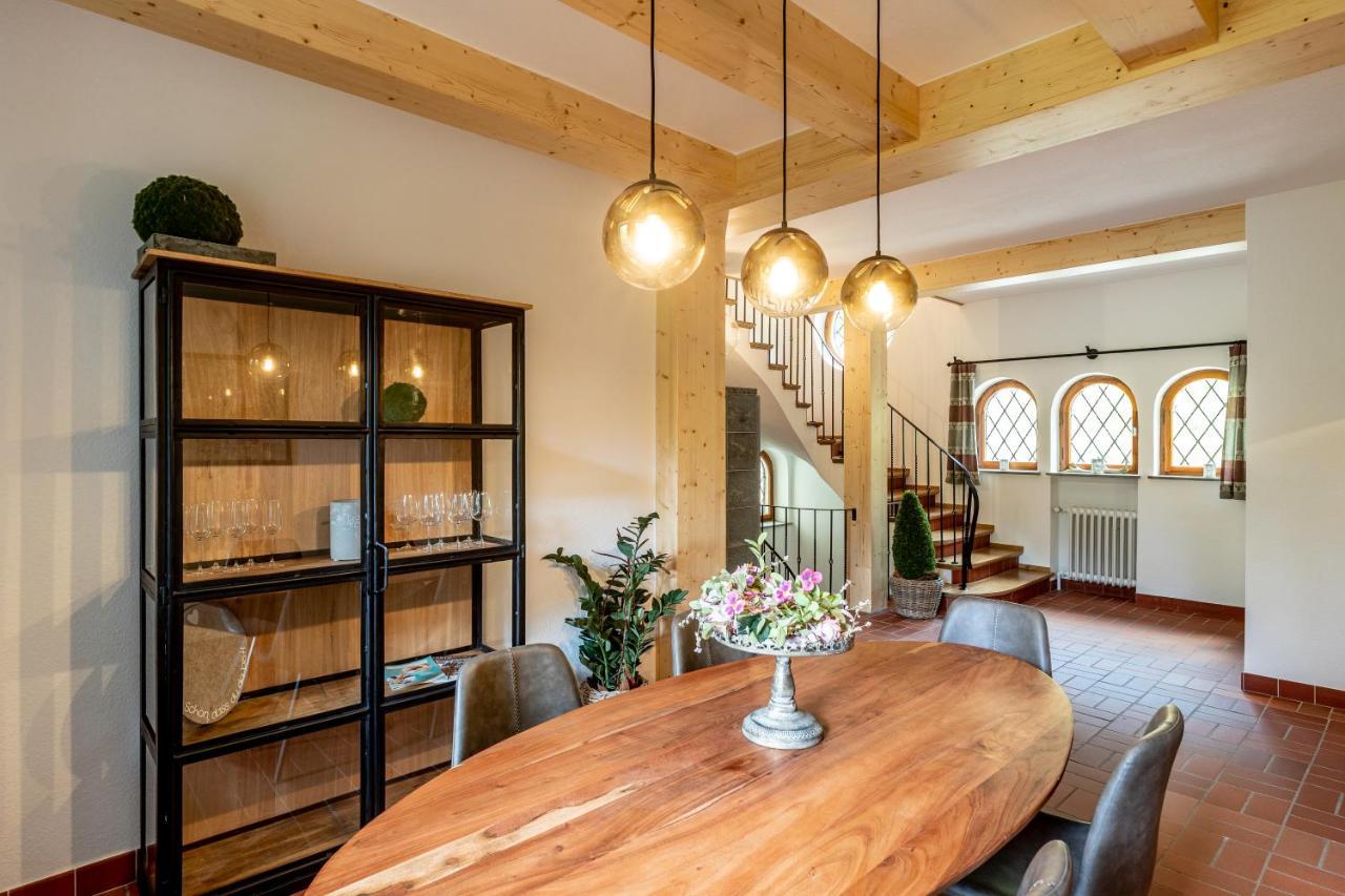 Landhaus Karbach Komplett Oder Einzelne Wohneinheiten Villa Inkl Sauna Bzw Waldhaeuschen Hirten المظهر الخارجي الصورة