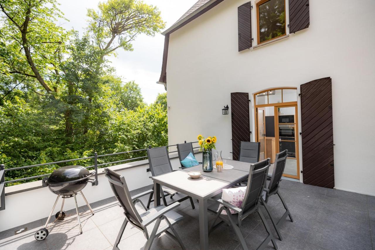 Landhaus Karbach Komplett Oder Einzelne Wohneinheiten Villa Inkl Sauna Bzw Waldhaeuschen Hirten المظهر الخارجي الصورة